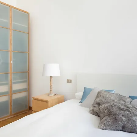 Apartment Volta Milan